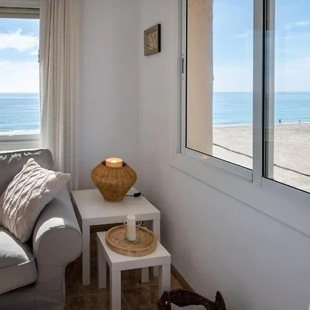 At101 Primera Linea, Vista Playa, Airco *